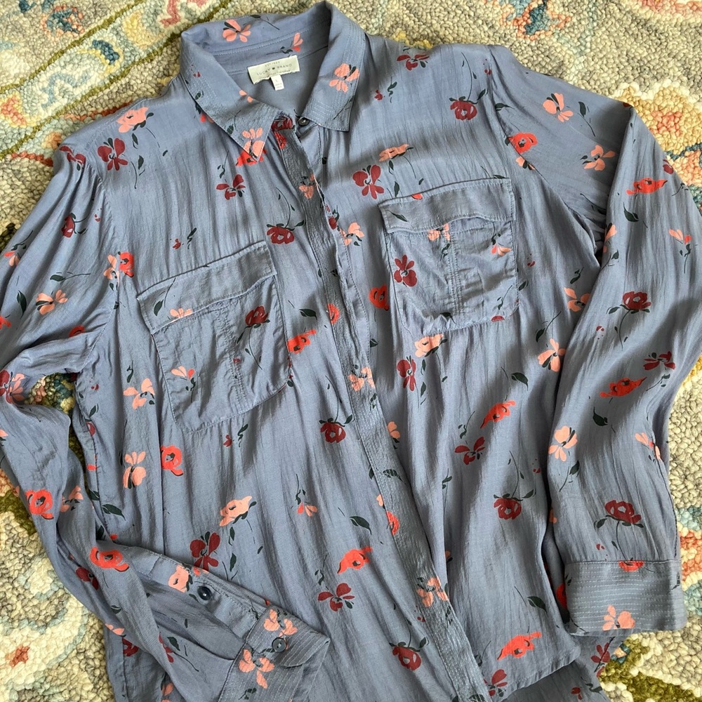 Lucky Brand top